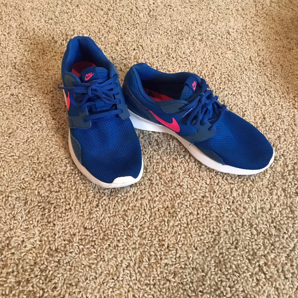 Nike Tanjun Shoes